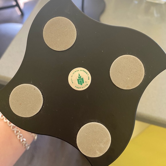 PartyLite windswept pair with 4” bases - Picture 5 of 8